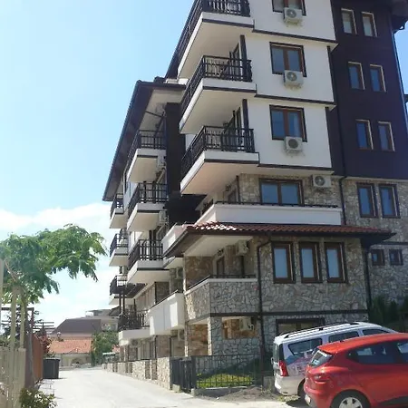 Апартамент Complex Kentavar - Free Fast Wifi *